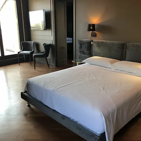 Hotel Garibaldi 2*